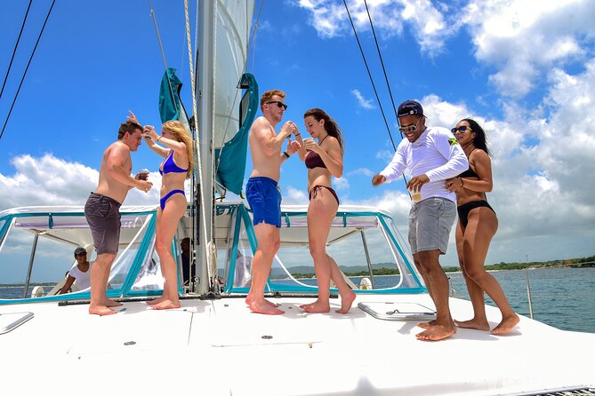 3.5hr Private Catamaran Cruise with Snorkeling, DJ, Bar, Food - Cruising Along Montego Bay’s Hip-Strip