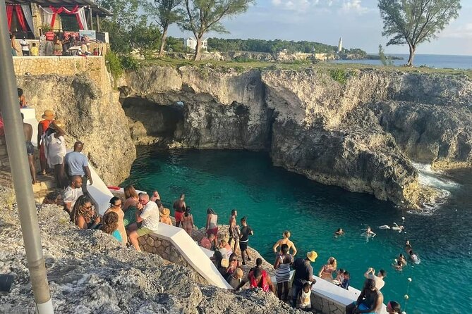 7 Mile Beach and Rick's Cafe in Negril from Montego Bay Private Tour - What the $120 price includes in practical terms