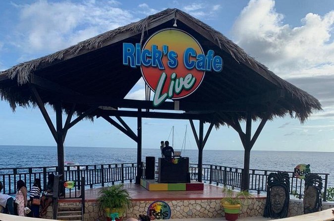 7 Mile Beach and Rick's Cafe in Negril from Montego Bay Private Tour - Booking, weather, and cancellation advice