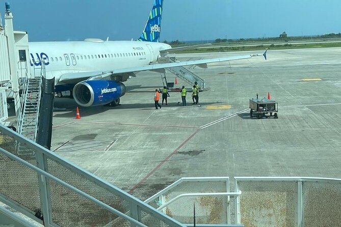 A "Private" Airport Transfer to any Resort in Montego Bay - Leaving Sangster Airport without the taxi scramble