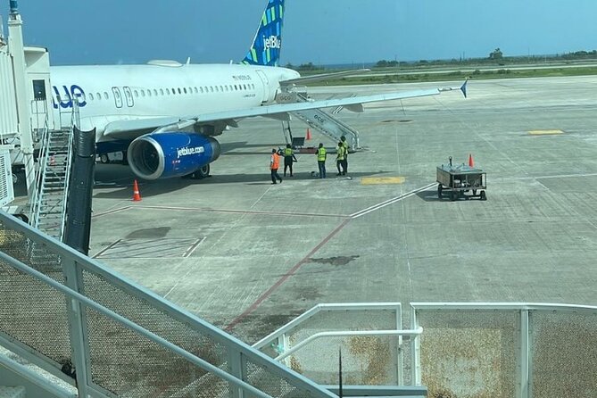 A "Private" Airport Transfer to any Resort in Ocho Rios - How the private format helps different types of visitors