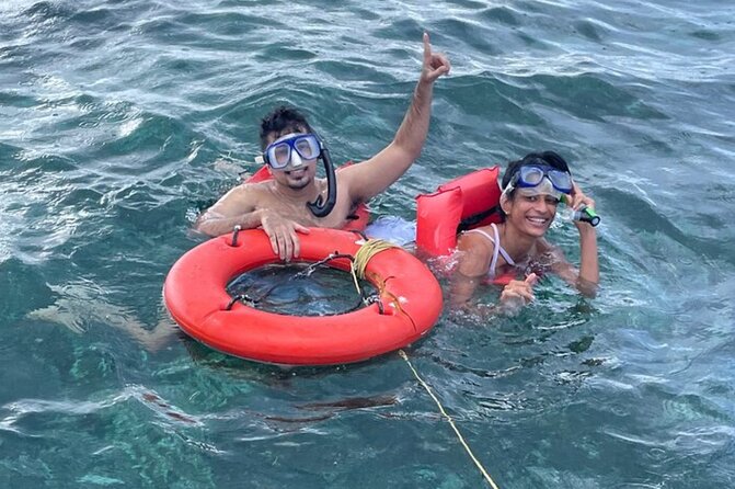 Adventurous-Snorkeling With Sightseeing of Montego Bay - Starting at the white sand beach