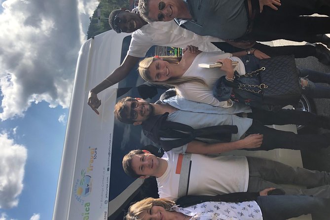 Airport MBJ Round Trip Transfers, to Montego Bay Airbnb & Resorts - Driver service and the human touch