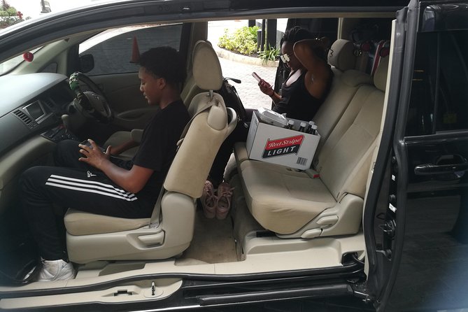 Airport Transfer MBJ Montego Bay to Kingston - The driver can shape the whole experience