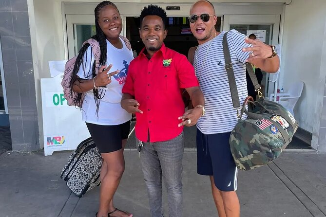 Airport Transfer Montego Bay: Riu Montego / Reggae / Palace - What the ride is like as a first taste of Jamaica