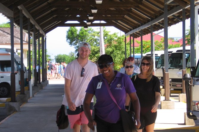 Airport transfer with Uber Montego Bay - Operating hours cover early and late arrivals