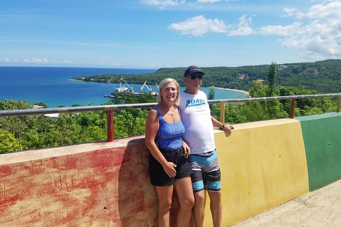 Airport Transfers to Runaway Bay Hotels (MBJ) - Key points at a glance