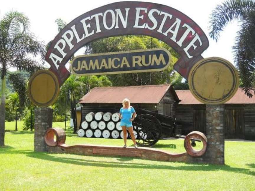 Appleton Estate Rum Tour: Full Day from Montego Bay - Montego Bay pickup and the road south