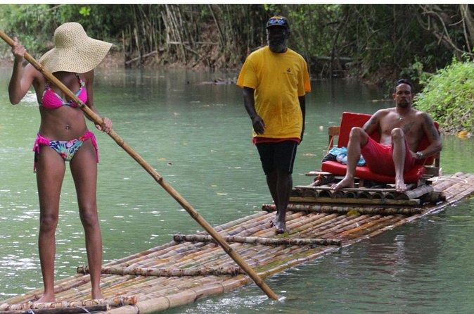 Bamboo Rafting and horseback - Stops, shopping, and the parts not advertised clearly