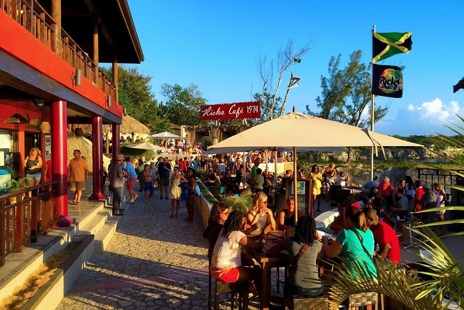 Bamboo Rafting and Limestone Foot Massage with Ricks Cafe Private Tour - Meeting Your Driver in Montego Bay