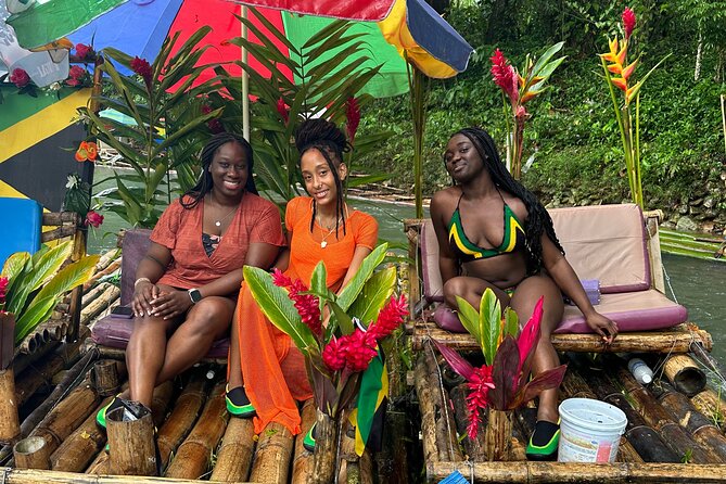 Bamboo Rafting, KFC stop and Souvenir Shopping with Transport - The bamboo raft ride and its quiet pace