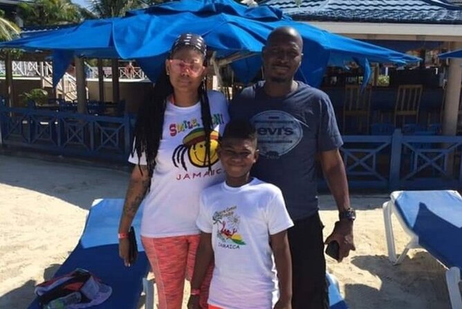 Bamboo Rafting Limestone Foot Massage/Negril 7 Miles Beach/Ricks Cafe Combo - The limestone foot massage on the water