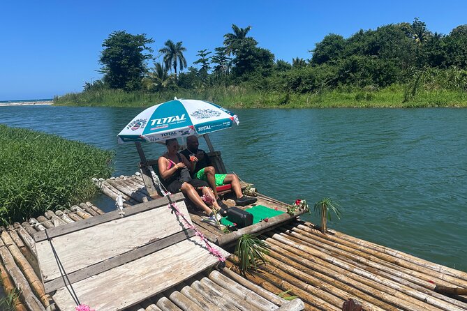 Bamboo rafting on the great river -Transportation only - The 1.5-hour float on the Great River