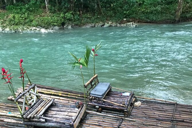 Bamboo Rafting with lime stone - Five things to know before booking