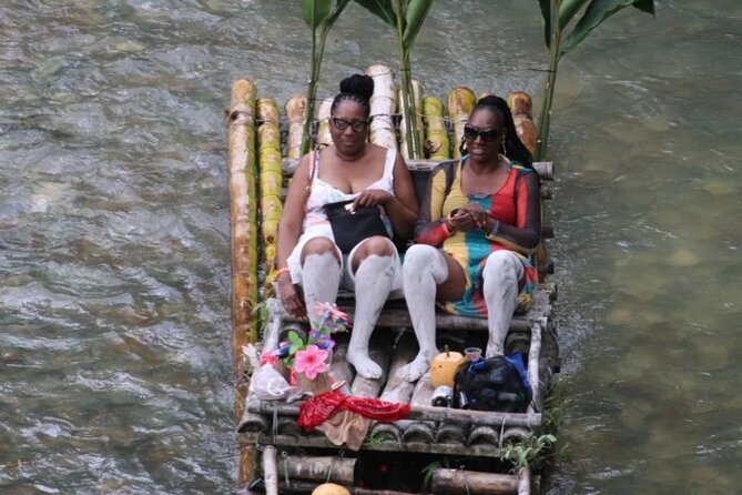 Bamboo rafting with Limestone Foot Massage free rum taste - What Happens With the Shopping Stop