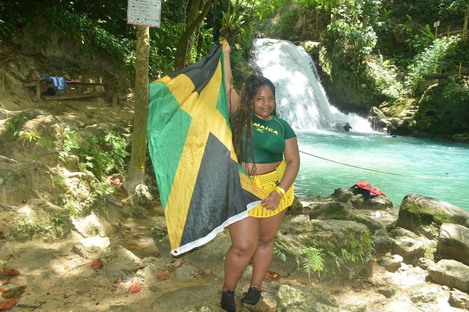 Blue Hole and Bamboo Rafting Ocho Rios - Timing, transport, and group size