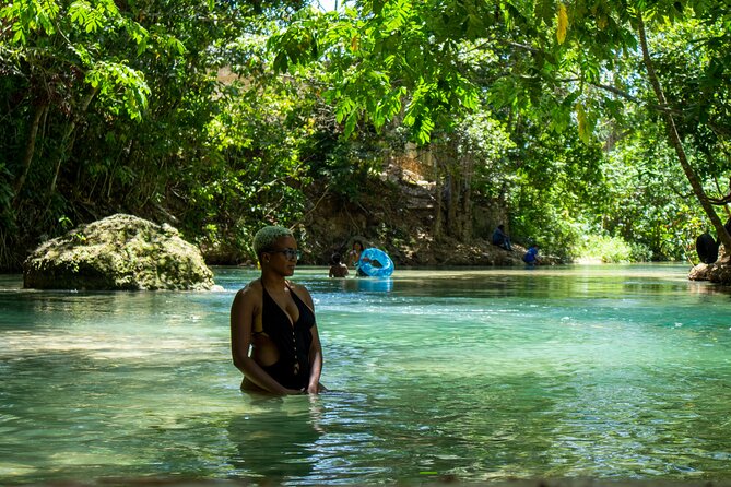 Blue Hole and Dunn’s River Falls Tour with Lunch and Cocktails at Reggae Hill - What the $159 price really buys you
