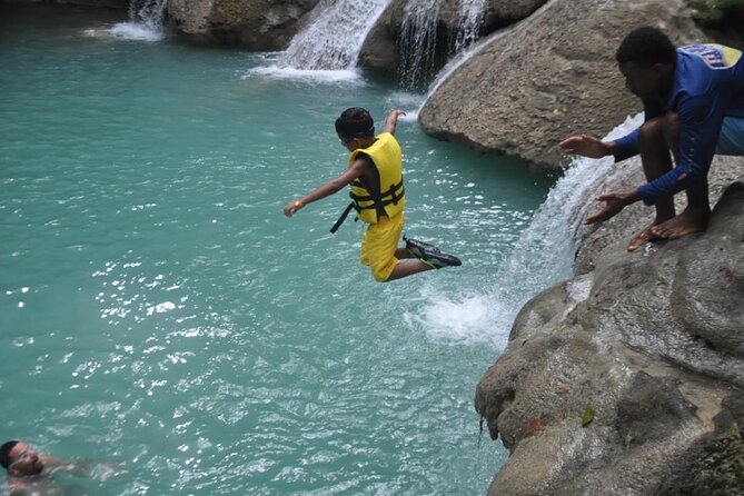 Blue Hole and Shopping in Ochi Rios - What the $85 Blue Hole outing actually gives you