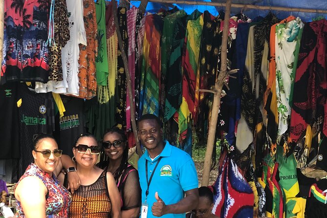 Blue Hole and Souvenir Shopping Ocho Rios (Transportation Only) - What this Ocho Rios outing really offers