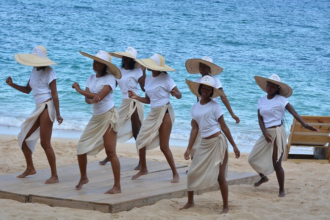 Blue Hole, Dunn's River Falls + Lunch & Cocktails at Bamboo Beach - Guides and the human side of the day