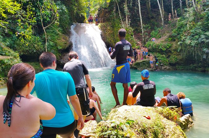 Blue Hole Falls & White River Tubing from Falmouth Jamaica - A quick lunch break at Columbus Park