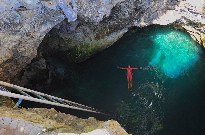 Blue Hole Mineral Spring plus Weed Farm Combo Tour with Transportation - Who will enjoy this private combo tour?