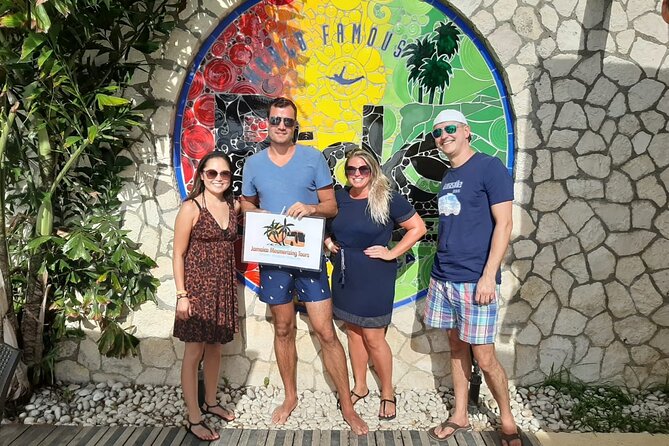 Blue Hole Mineral Spring, Seven Mile Beach, Ricks Cafe/ Shopping Private Tour - What the driver-guide and vehicle add