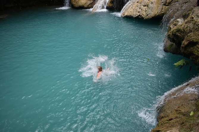Blue Hole plus Secret Falls & Dunn's River Falls from Grand Palladium - Blue Hole and Secret Falls: more freedom, more thrills
