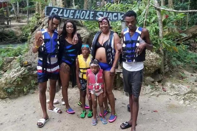 Blue Hole Secret Falls and Bob Marley Nine Mile Private Tour - Why pair Blue Hole with Bob Marley’s Nine Mile