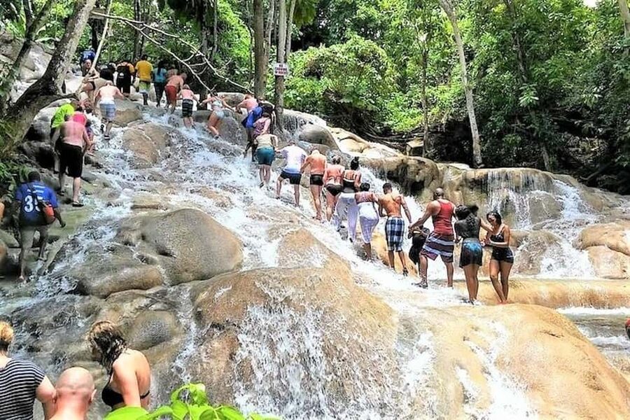 Blue Hole, Secret Falls, and Dunn's River Falls Combo Day-Tr - Blue Hole brings the biggest burst of adrenaline