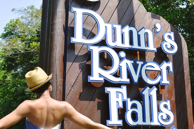 Blue Hole, Secret Falls, and Dunn's River Falls Combo Day-Trip - Lunch at a Jamaican jerk stop