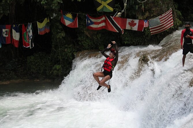 Blue Hole / Secret Falls Private Tour including Entry Fee - FAQ