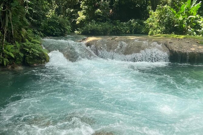 Blue Hole, Secret Falls & River Rapids Tubing from Montego Bay - What the $85 price really offers