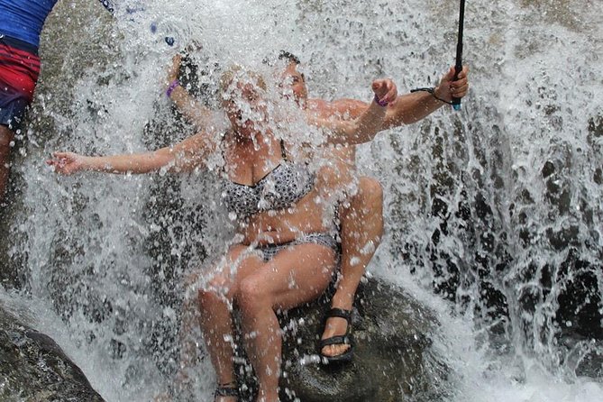 Blue Hole waterfalls from Runaway bay - Key points at a glance