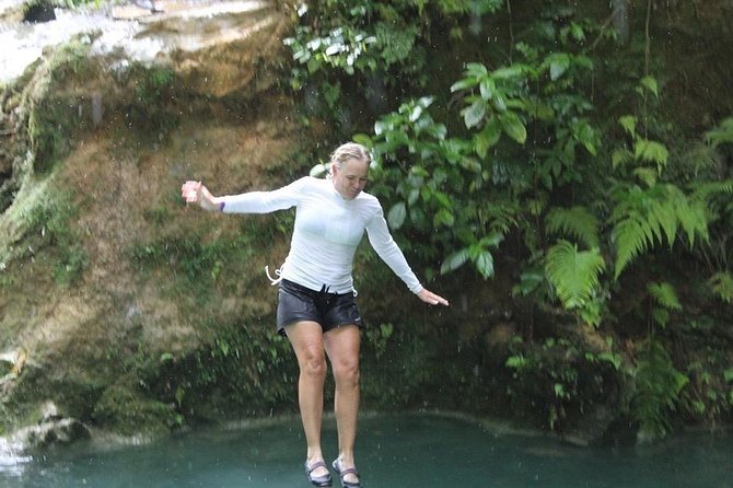 Blue Hole waterfalls from Runaway bay - Entering the Blue Hole Waterfalls