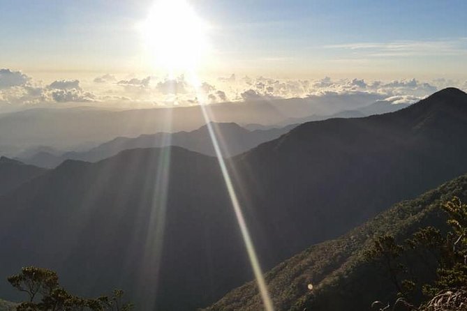 Blue Mountains Peak Hike - The 5:00 am start and the ride into the mountains