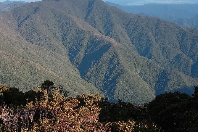 Blue Mountains Peak Hike - Sunrise, sunset, and the summit payoff