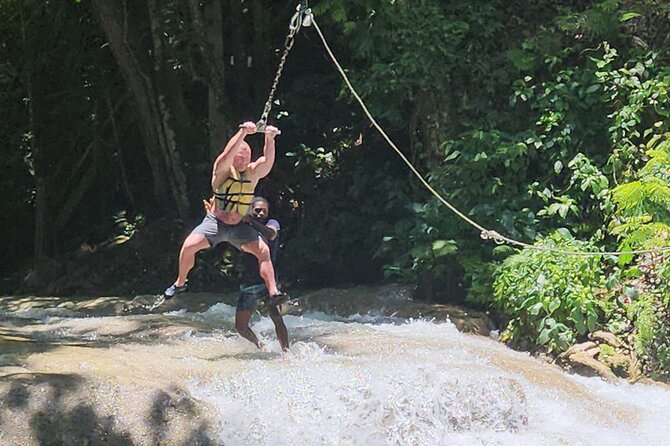 Bluehole and Bamboo Rafting from Montego Bay - A short look at Ocho Rios
