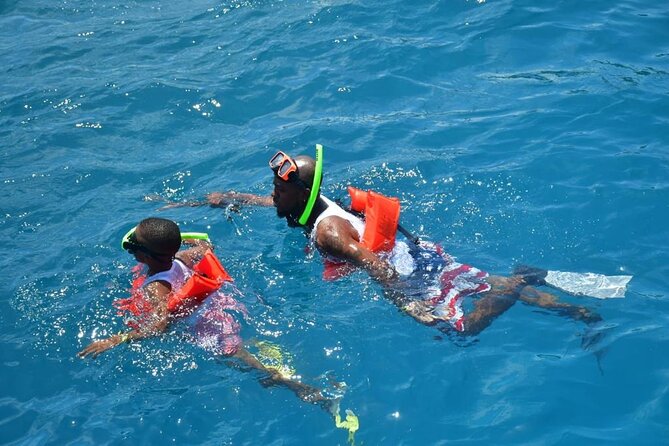 Boatride & Snorkeling then Margaritaville Hipstrip Activity - The boat ride and snorkeling session