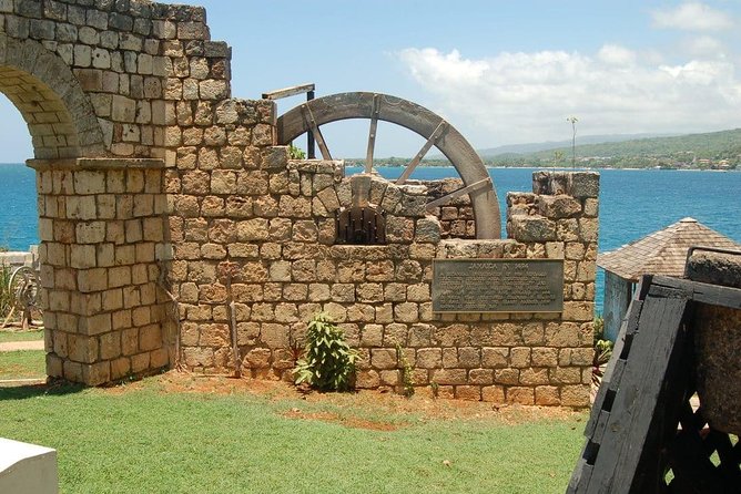 Bob Marley's Nine Mile Day-Trip with Admission & Guided Tour from Falmouth - Who should book this Nine Mile excursion?