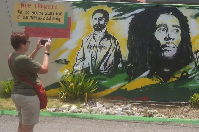 Bob Marley's Nine Mile & Dunns River Falls Tour: Transportation & Ticket - Dunn’s River Falls and Park for three active hours