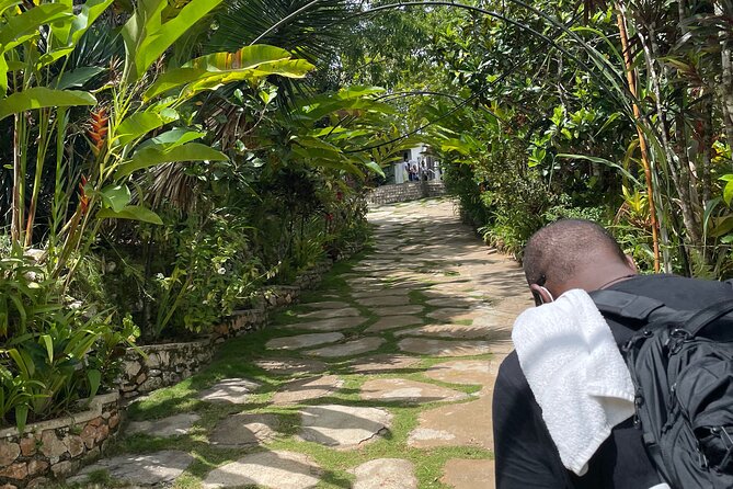 Bob Marley's Nine Mile Mausoleum Tour (Complimentary Rum Punch) - Entering Bob Marley’s childhood home
