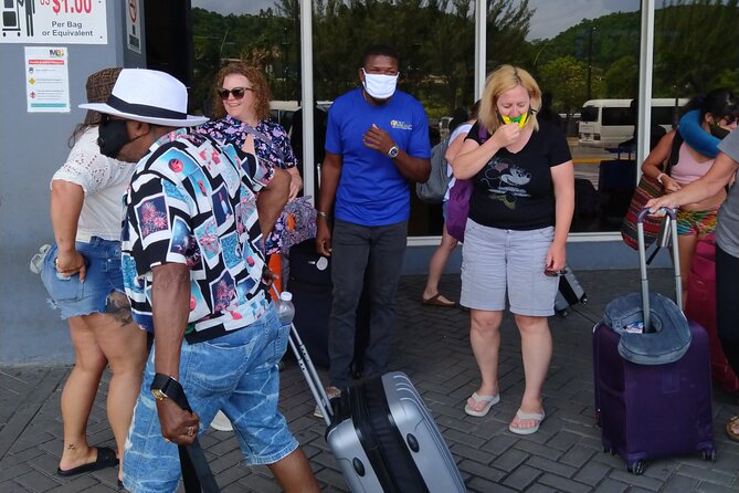 Breathless & Secrets Airport Transfer - Leaving Sangster Airport without the usual scramble