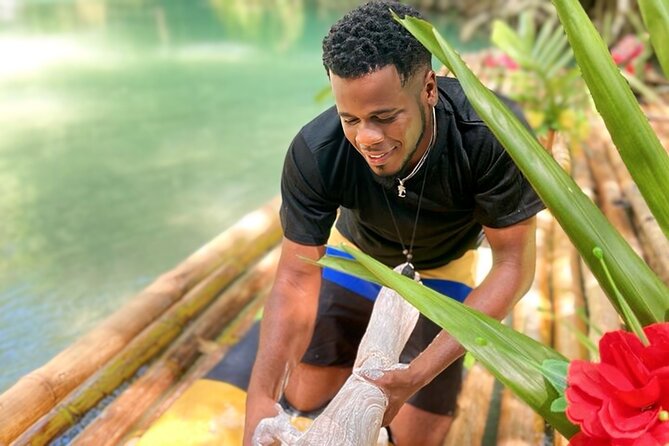 Clear Kayak Photo Shoot & Bamboo Rafting With Limestone Massage - Who should book this experience?