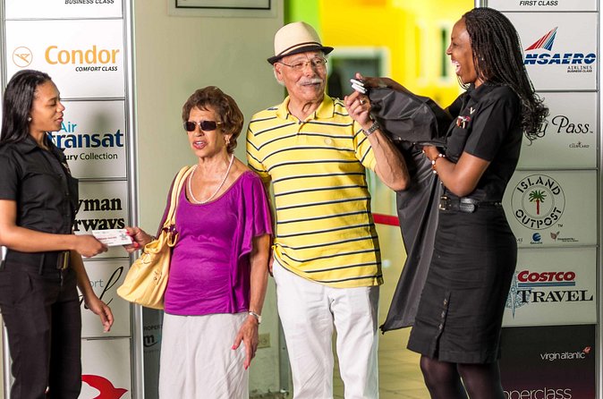 Club Mobay VIP Lounge Access and Round-Trip Airport Transfer - What the Staff Adds to the Experience