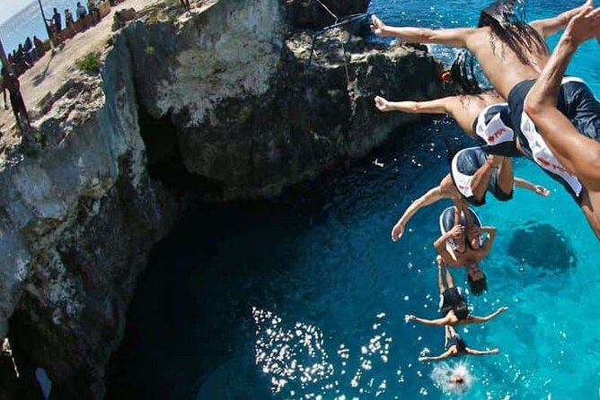 Day-Trip to Rick's Cafe from Montego Bay - Who Will Enjoy This Trip Most?