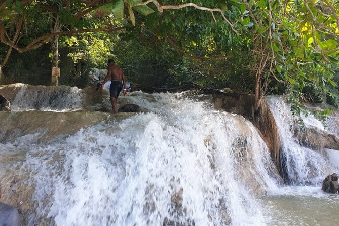 Dunn's River Fall's - Passing the Green Grotto Caves entrance
