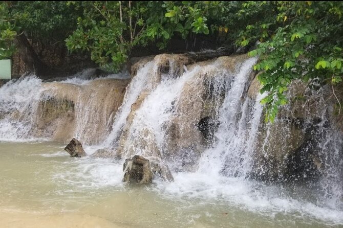 Dunn's River Fall's - A useful pause at Discovery Bay