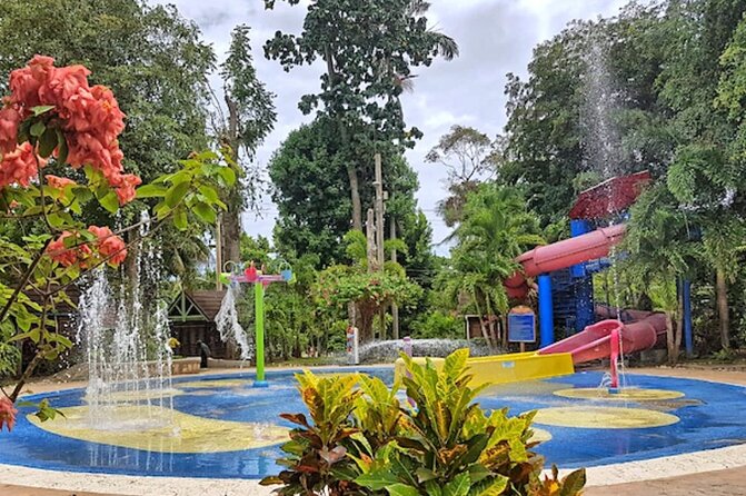 Dunn's River Fall's - What the climb at Dunn’s River Falls involves