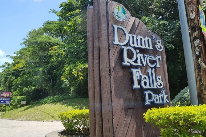Dunn's River Fall's - The Montego Bay pickup and ride